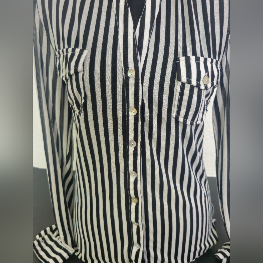 Forever 21 Monochrome Striped Button-Down Shirt